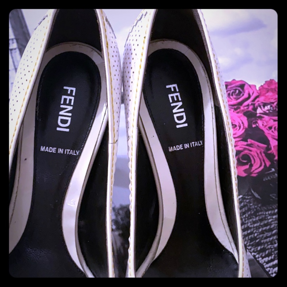 FEDI WHITE AND OFF-WHITE HEELS SIZE 7.5